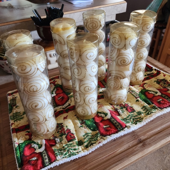 Floating Candles - Picture 2 of 6